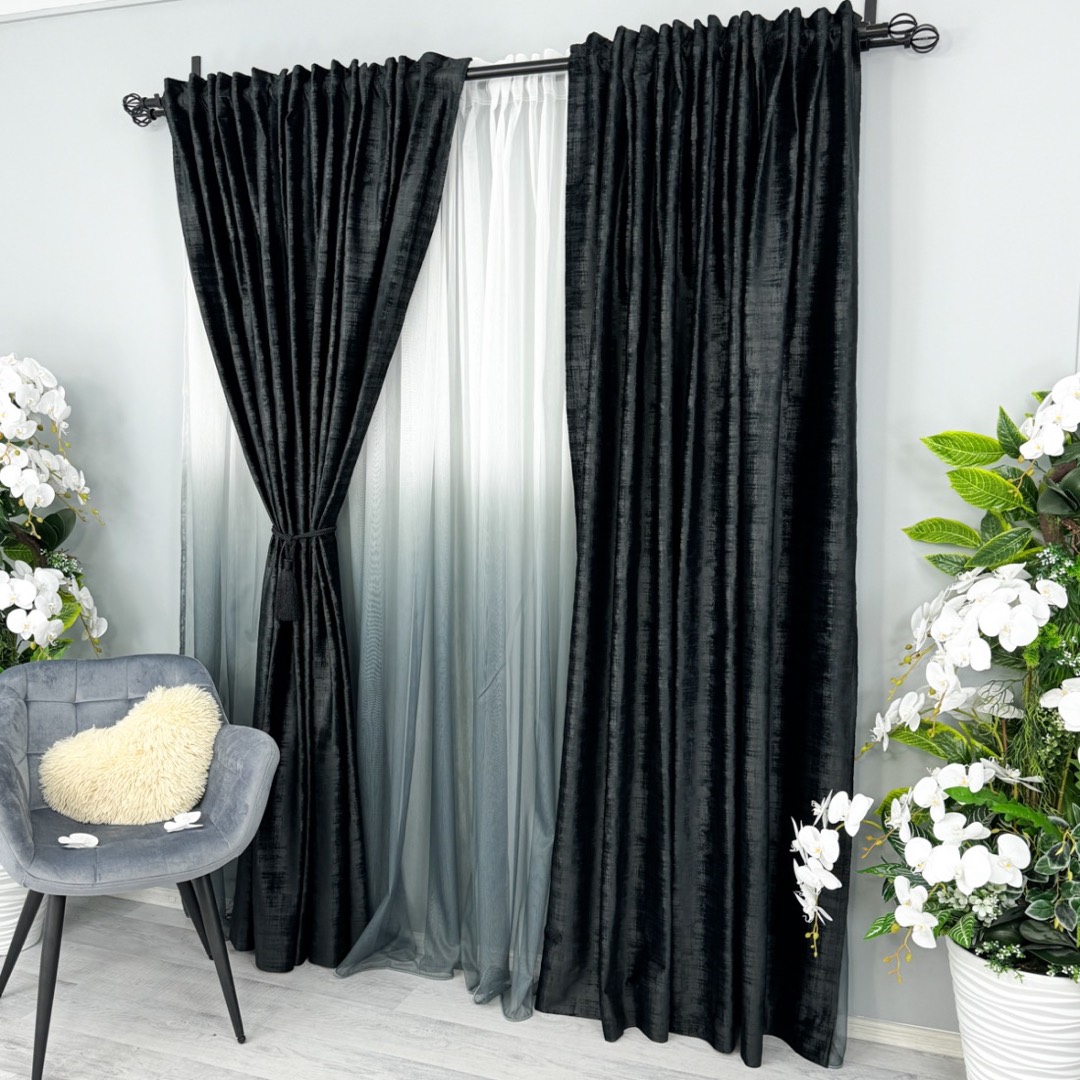 Poze Set 2 Draperii Catifea cu model Venti, Negru, 140cm latime x 260cm inaltime, cu tiv lat pt bara cumparamisim.ro