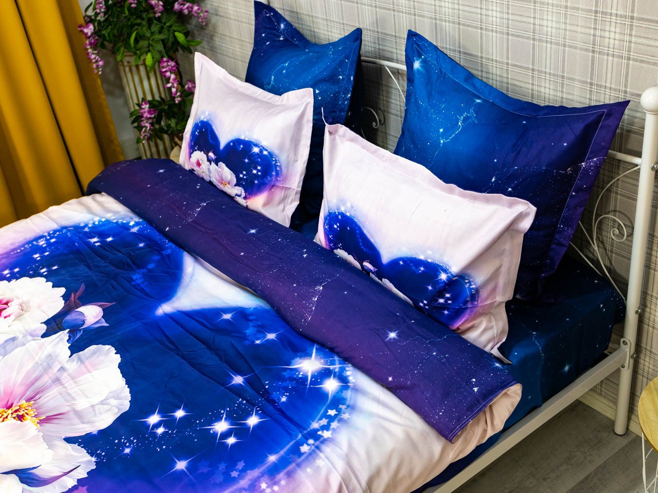 Poze Lenjerie pat dublu,  FINET, 6 piese, IDENTICA CU POZA, Mov, flori cumparamisim.ro