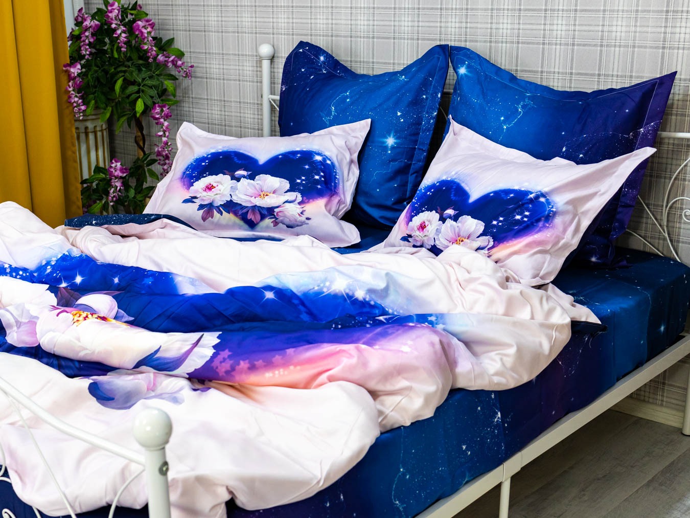 Poze Lenjerie pat dublu,  FINET, 6 piese, IDENTICA CU POZA, Mov, flori cumparamisim.ro