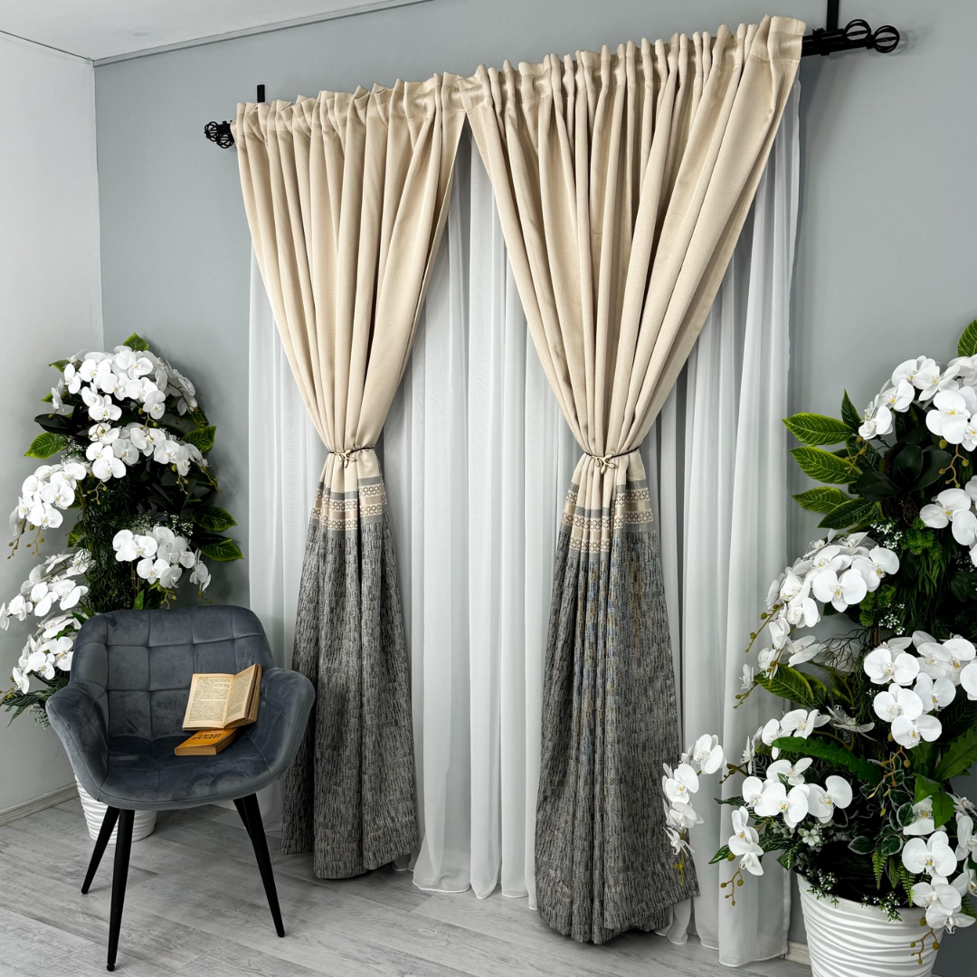 Poze Set 2 Draperii Simplicity, Satinata, Texturata, Crem cu Gri, 140cm latime x 260cm inaltime, cu tiv lat pt bara cumparamisim.ro