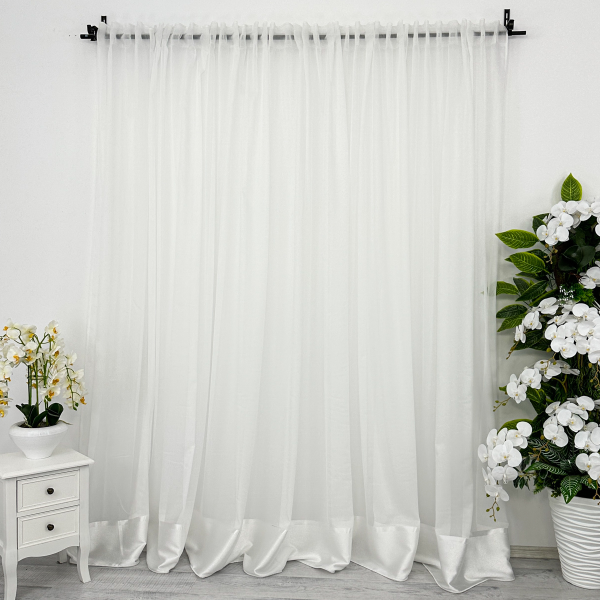 Poze Perdea Dianne din Matase cu Banda Satinat, Ivoire, 140cm latime x 260cm inaltime, cu rejansa pt bara cumparamisim.ro