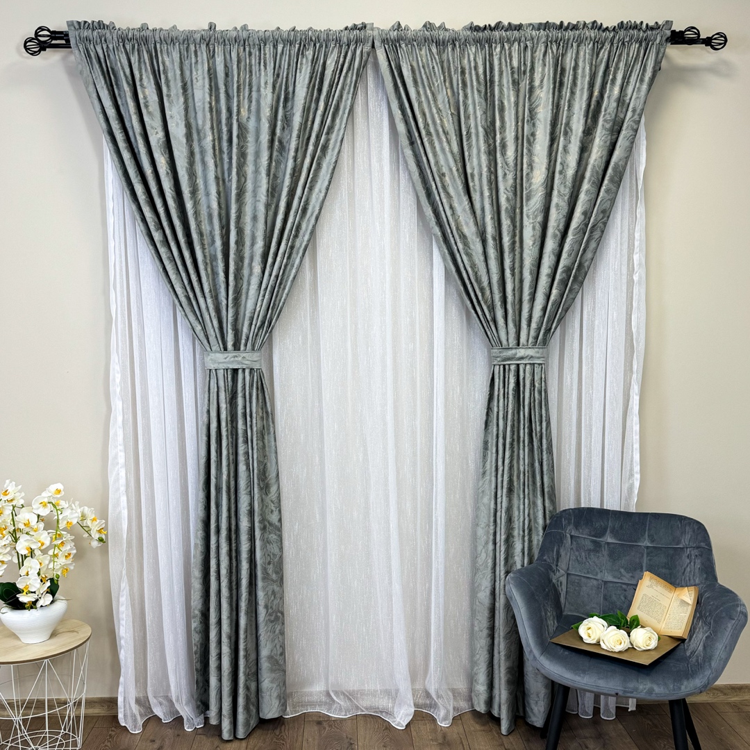 Poze Draperie Catifea MYKONOS cu valuri rafinate aurii, Gri mediu - V4, 140cm latime x 260cm inaltime, cu tiv lat pt bara cumparamisim.ro