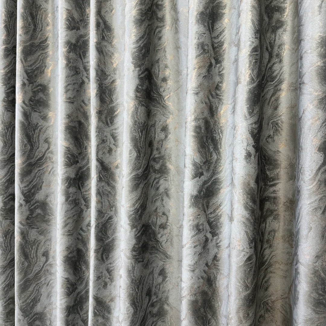 Poze Draperie Catifea MYKONOS cu valuri rafinate aurii, Gri mediu - V4, 140cm latime x 260cm inaltime, cu tiv lat pt bara cumparamisim.ro