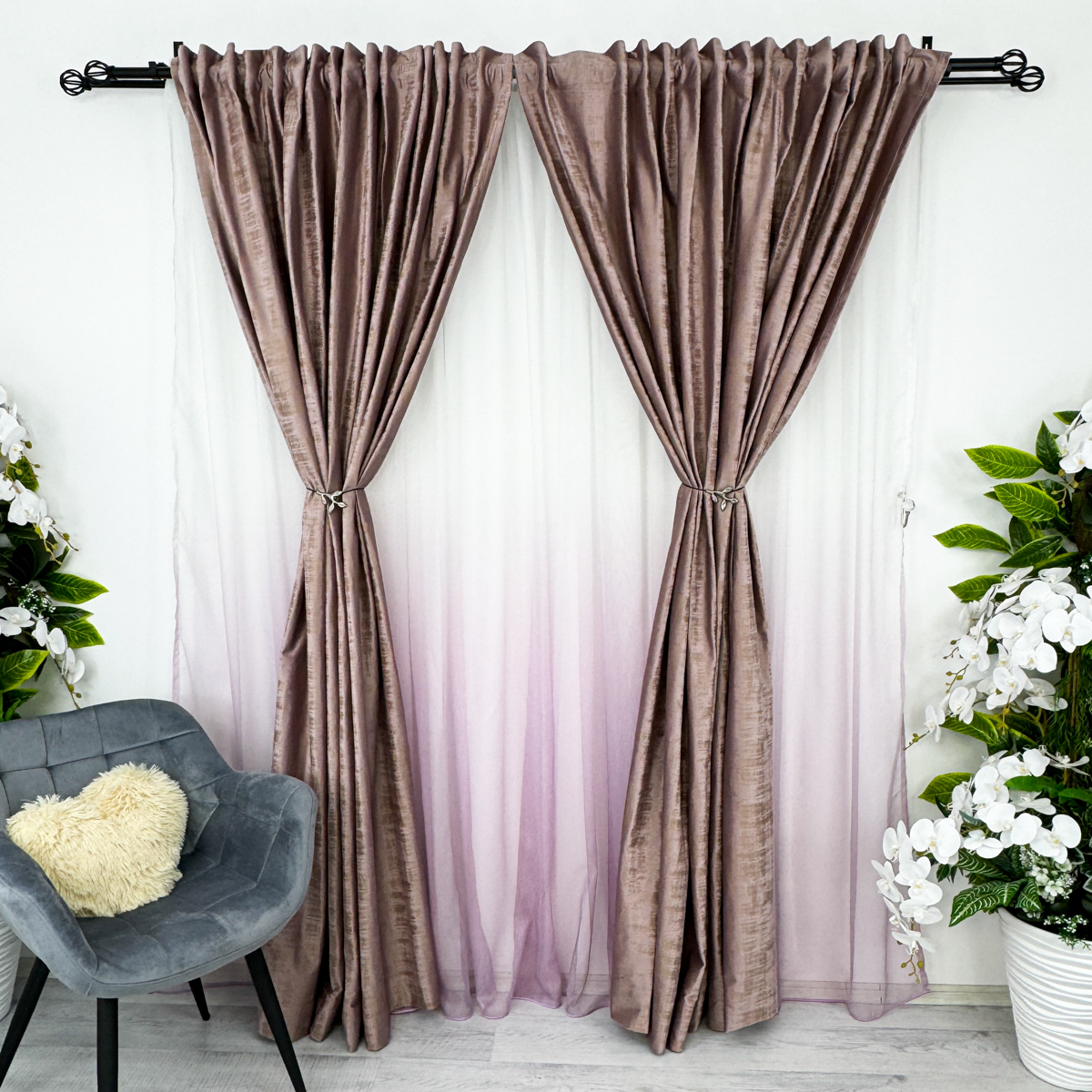 Poze Set 2 Draperii Catifea cu model Venti, Lila, 140cm latime x 260cm inaltime, cu tiv lat pt bara cumparamisim.ro