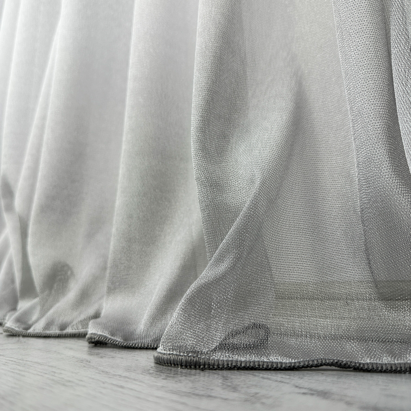 Poze Perdea Monalisa din tulle si matase, gri argintiu, 140cm latime x 260cm inaltime, cu rejansa pt bara cumparamisim.ro