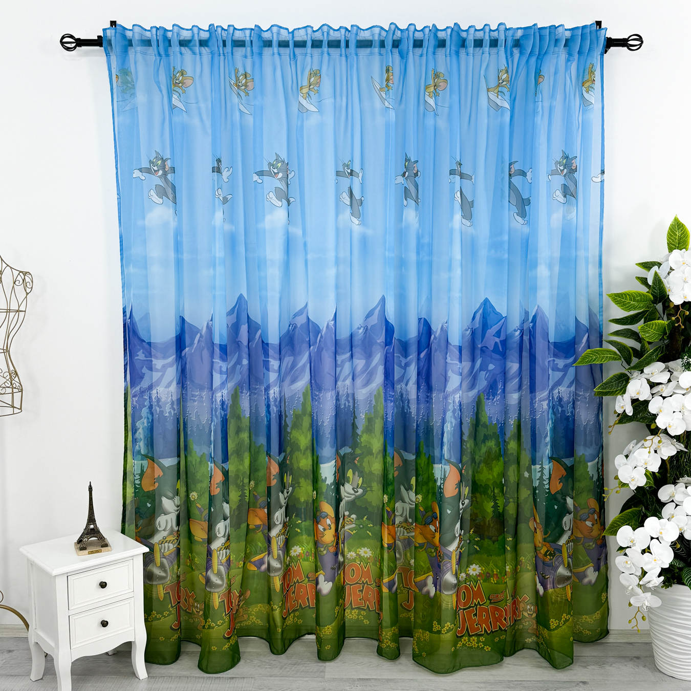 Poze Perdea pentru copii din matase, Tom si Jerry, 100cm latime x 260cm inaltime, cu rejansa pt bara cumparamisim.ro