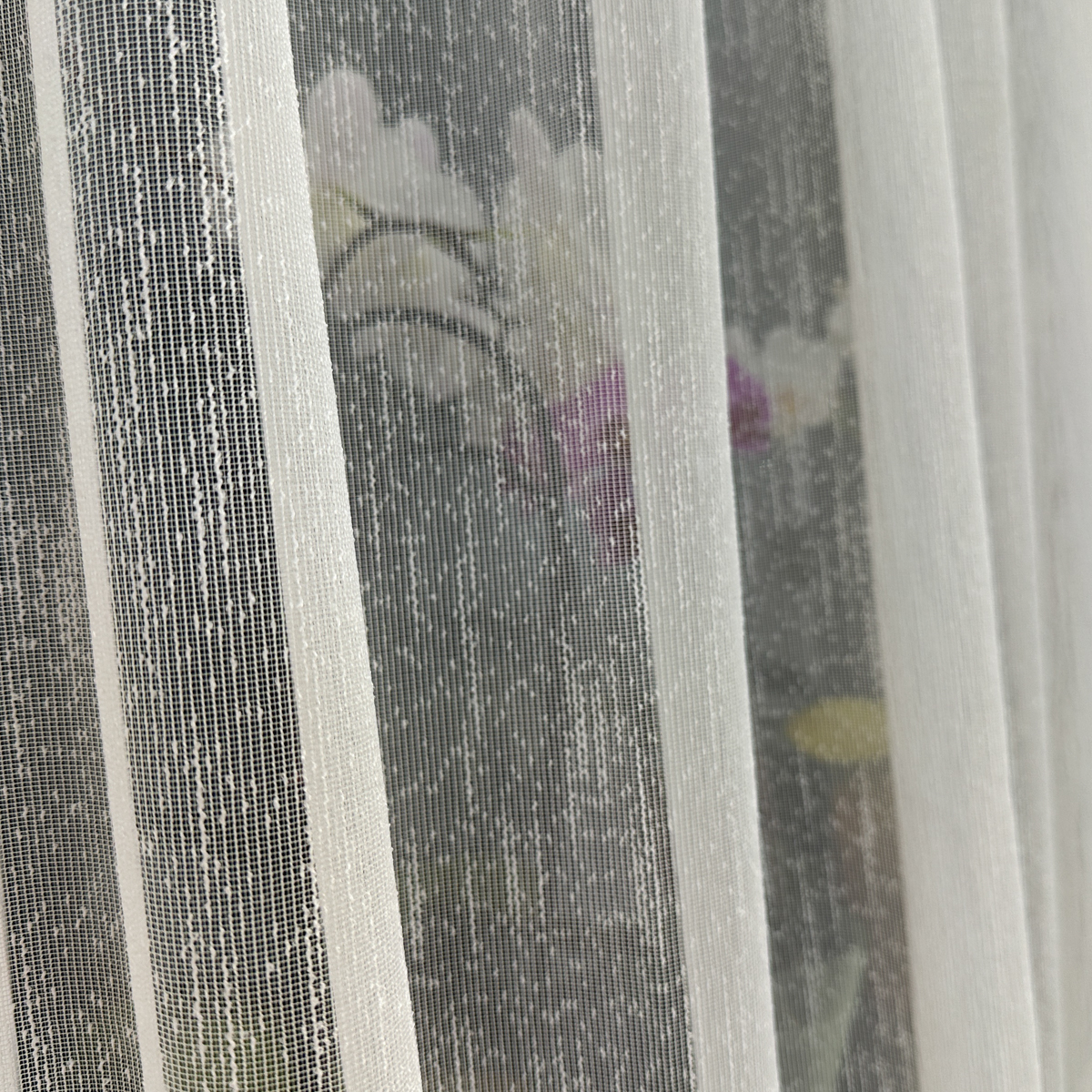 Poze Perdea simpla cu textura tip in, Ivoire, 100cm latime x 260cm inaltime, cu rejansa pt bara cumparamisim.ro