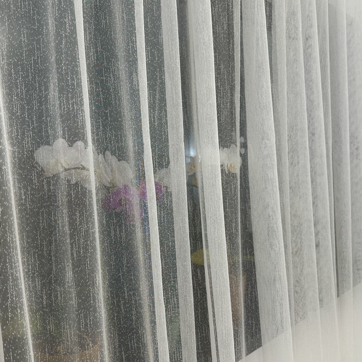 Poze Perdea simpla cu textura tip in, Ivoire, 100cm latime x 260cm inaltime, cu rejansa pt bara cumparamisim.ro