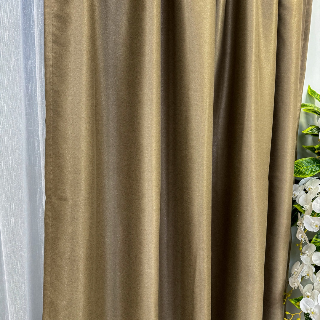 Poze Set 2 Draperii Blackout CLASS Satinata cu fir fin de sclipici, 140cm latime x 260cm inaltime, cu TIV LAT, Cappuccino intens - CR22 cumparamisim.ro