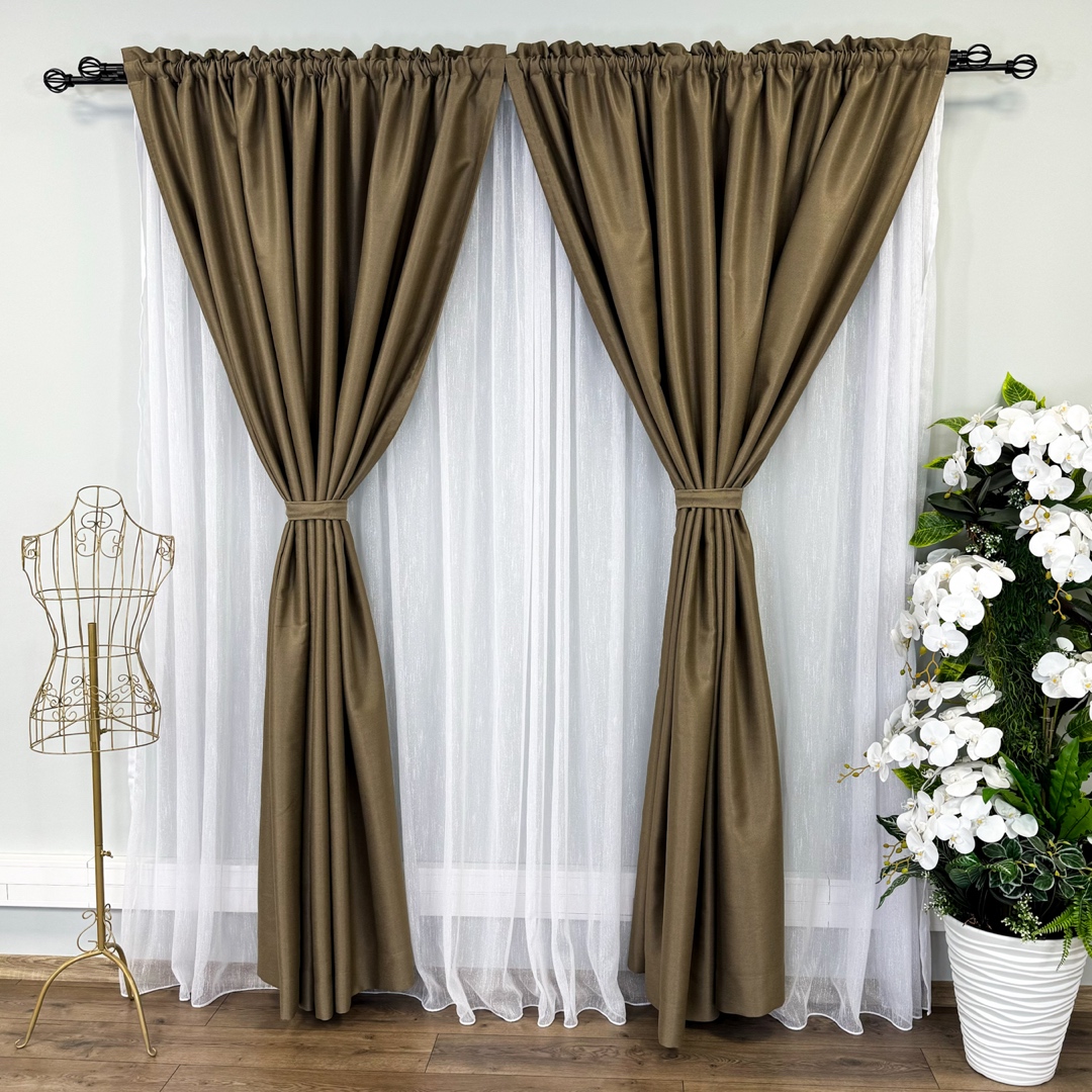 Poze Set 2 Draperii Blackout CLASS Satinata cu fir fin de sclipici, 140cm latime x 260cm inaltime, cu TIV LAT, Cappuccino intens - CR22 cumparamisim.ro