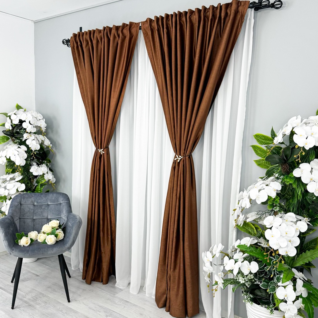 Poze Set 2 Draperii Soft Touch, cu Aspect Fin si Tenta Satinata, 140cm latime x 260cm inaltime, cu TIV LAT, Maro ruginiu cumparamisim.ro