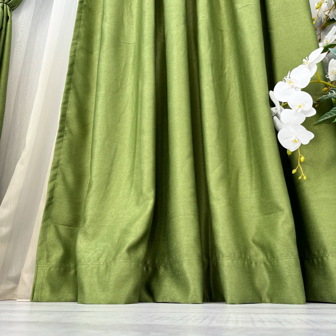 Poze Set 2 Draperii Soft Touch, cu Aspect Fin si Tenta Satinata, 140cm latime x 260cm inaltime, cu TIV LAT, Verde Olive cumparamisim.ro