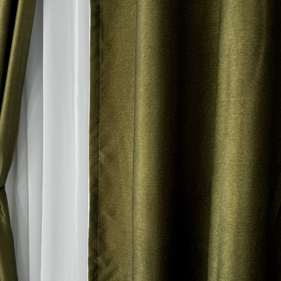 Poze Set 2 Draperii Soft Touch, cu Aspect Fin si Tenta Satinata, 140cm latime x 260cm inaltime, cu TIV LAT, Verde Kaki cumparamisim.ro