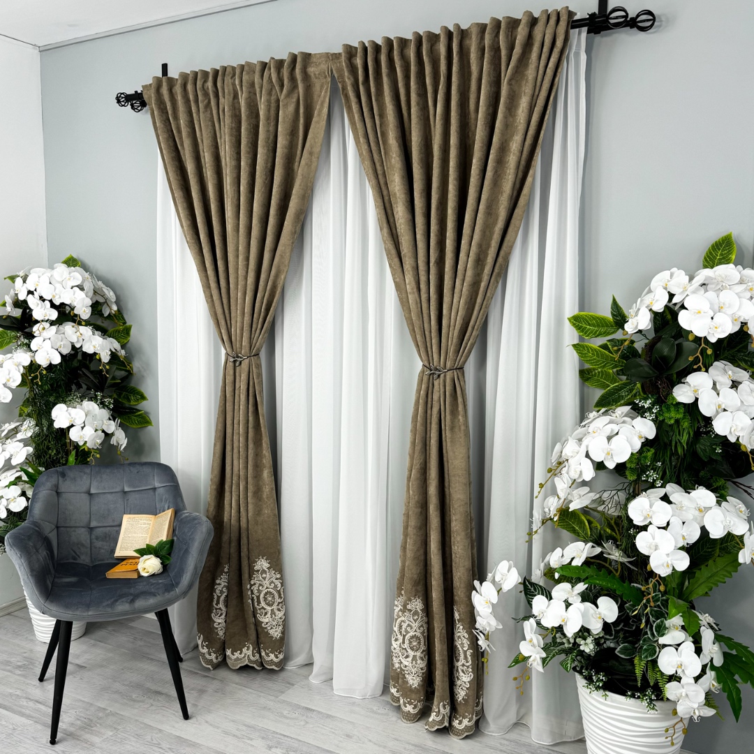 Poze Set 2 Draperii Blackout 80%, din Catifea cu Broderie, 140cm latime x 260cm inaltime, cu TIV LAT, Elite V3, Bej cumparamisim.ro