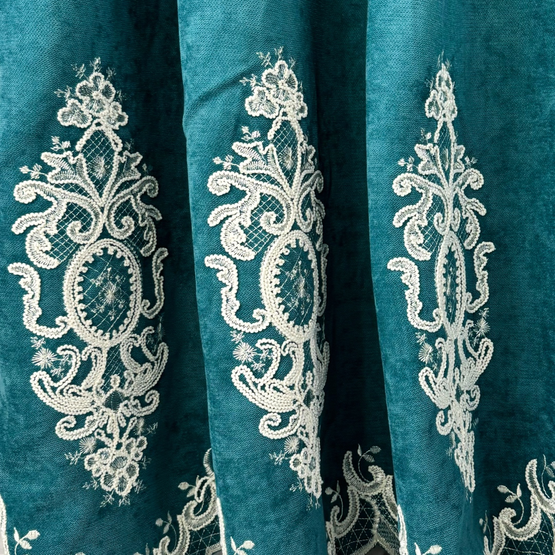 Poze Set 2 Draperii Blackout 80%, din Catifea cu Broderie, 140cm latime x 260cm inaltime, cu TIV LAT, Elite V3, Turquoise cumparamisim.ro