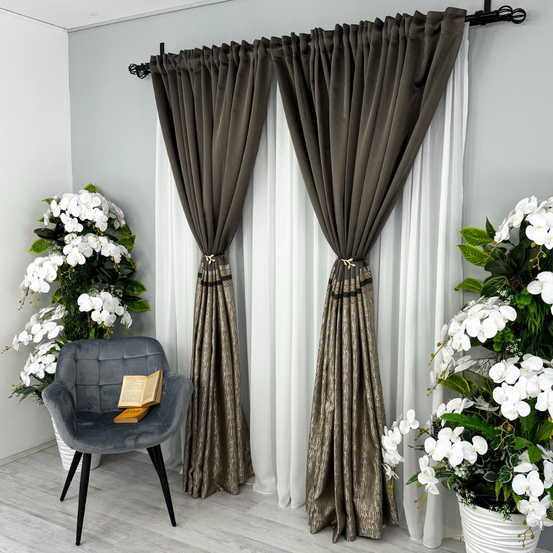 Poze Set 2 Draperii Simplicity, Satinata, Texturata, Maro, 140cm latime x 260cm inaltime, cu tiv lat pt bara cumparamisim.ro