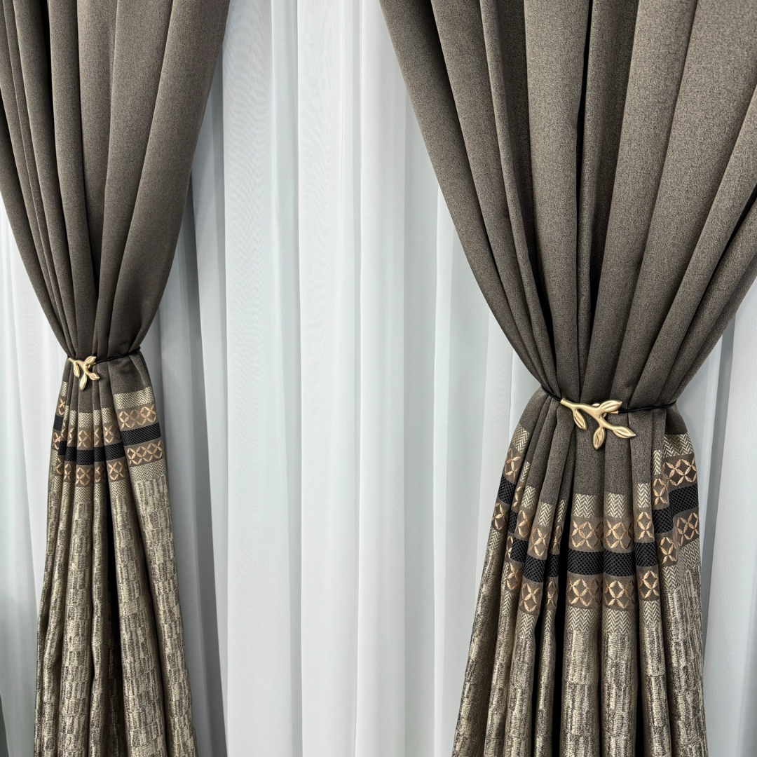 Poze Set 2 Draperii Simplicity, Satinata, Texturata, Maro, 140cm latime x 260cm inaltime, cu tiv lat pt bara cumparamisim.ro