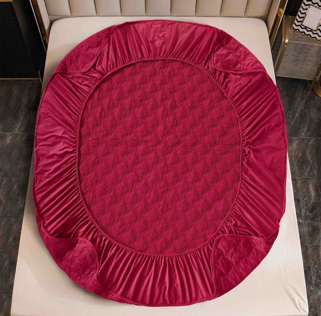 Poze Husã matlasatã tip topper din catifea, 140x200cm + 2 fete de perna 50x70cm, Rosu cumparamisim.ro