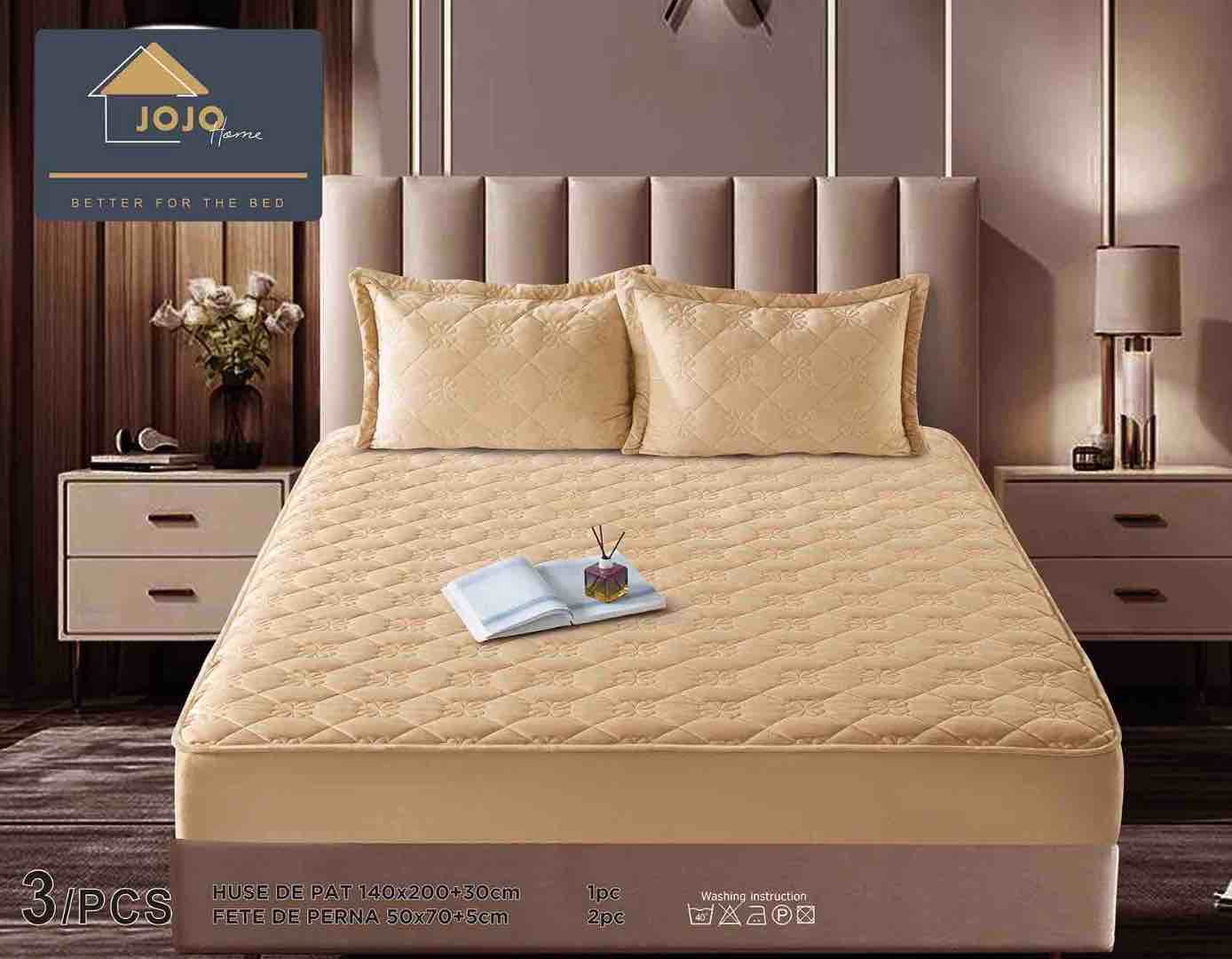 Poze Husã matlasatã tip topper din catifea, 140x200cm + 2 fete de perna 50x70cm, Bej cumparamisim.ro