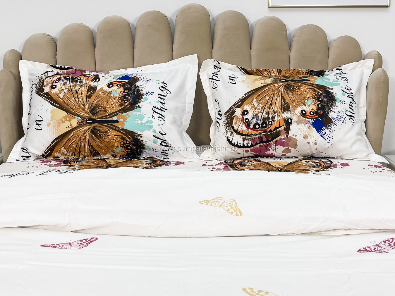Poze (OFERTA 3 la 199 Lei) Lenjerie pat dublu, 4 piese, IMPRIMEU 3D Multiplicat, Microfibra, Auriu, fluturi cumparamisim.ro