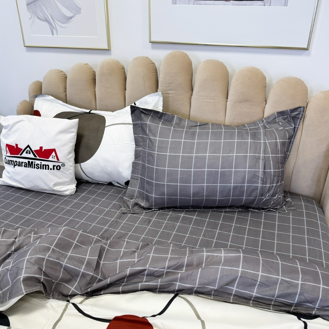 Poze (OFERTA 3 la 219 Lei) Lenjerie pat dublu cu Elastic (160x200cm si 180x200cm), bumbac satinat, Alb, Gri, buline cumparamisim.ro