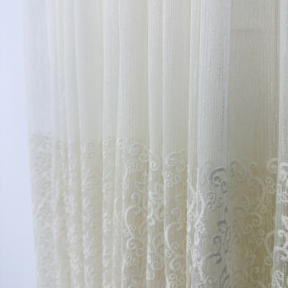 Perdea Florice tip IN cu Broderie, Ivoire, 140cm latime x 260cm inaltime, cu rejansa pt bara – imagine 2