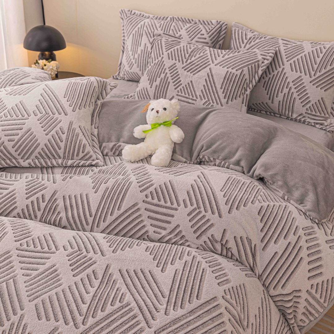 Lenjerie pat dublu, Super Pufoasa COCOLINO,cu ELASTIC, 4 piese, Jojo Home, Gri, Dungi - imagine 2