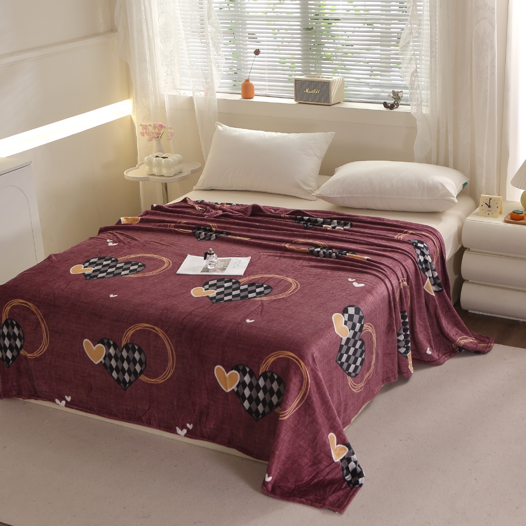 Patura Pufoasa CoCoLiNo (Fleece), 200x230cm, 240gr/m, Violet, Inimioare - Rasfatul Perfect pentru Serile Racoroase - view 4