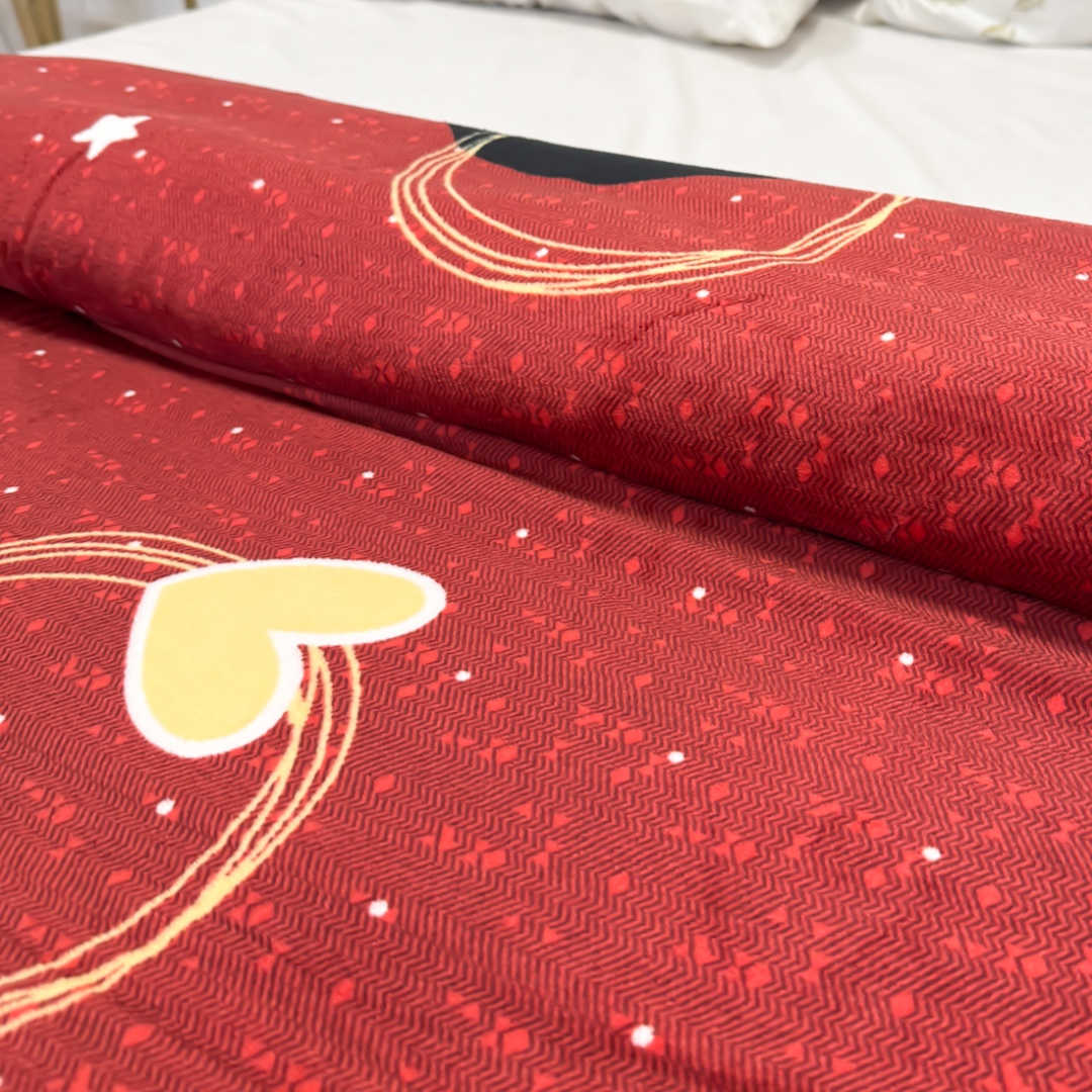 Patura Pufoasa CoCoLiNo (Fleece), 200x230cm, 240gr/mp, Visiniu, Inimioare - Rasfatul Perfect pentru Serile Racoroase - imagine 4