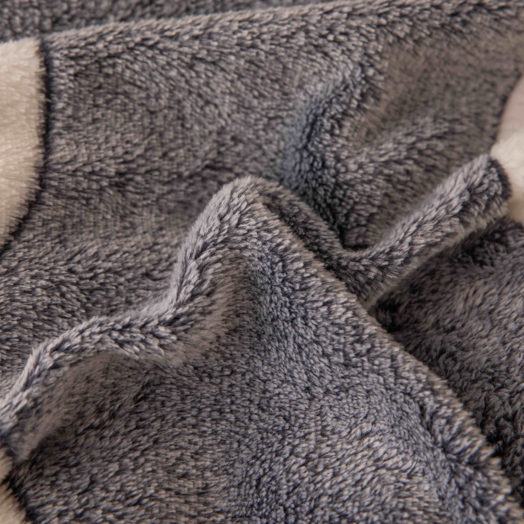 Lenjerie pat dublu, Super Pufoasa COCOLINO,cu ELASTIC, 4 piese, Jojo Home, Gri, Ursuleti - imagine 4