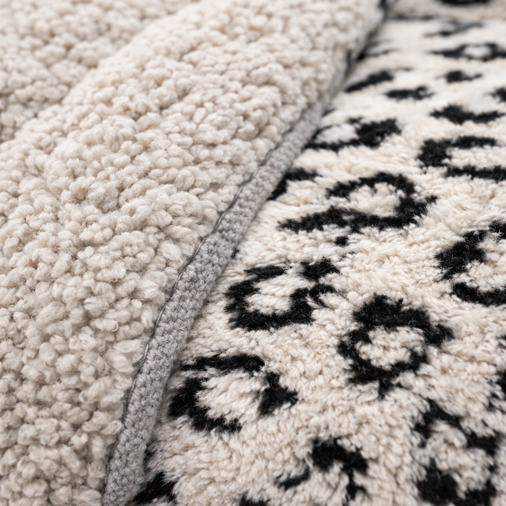 Lenjerie pat dublu, Super Pufoasa COCOLINO Sherpa, cu ELASTIC, 4 piese, Alb, Leopard Print - imagine 6