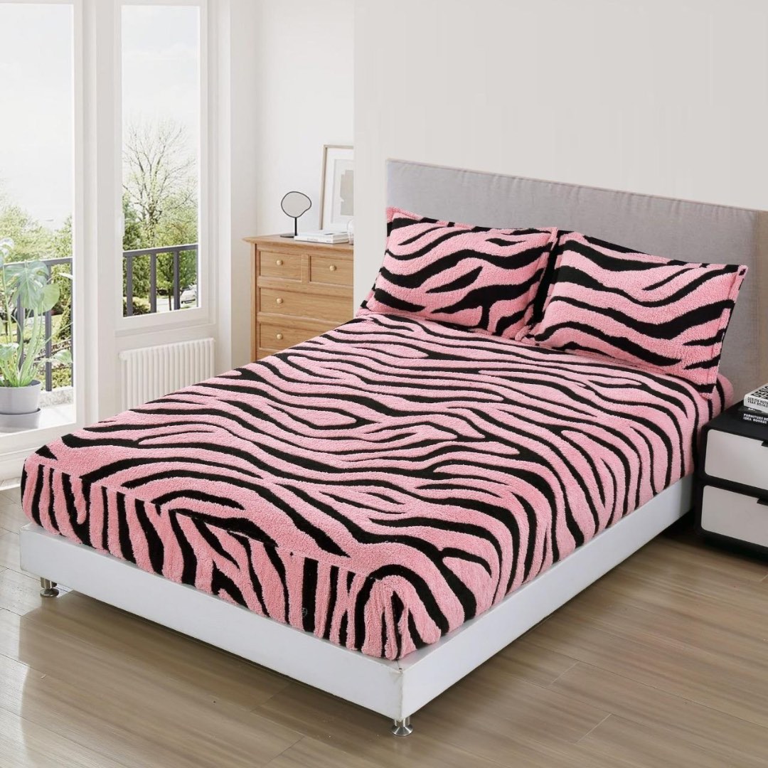 Lenjerie pat dublu, Super Pufoasa COCOLINO Sherpa, cu ELASTIC, 4 piese, Roz, Zebra Print - imagine 4