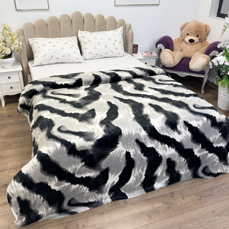 Patura pufoasa cocolino 200x230cm, 240g/mp, Negru, Gri, Zebra - view 2