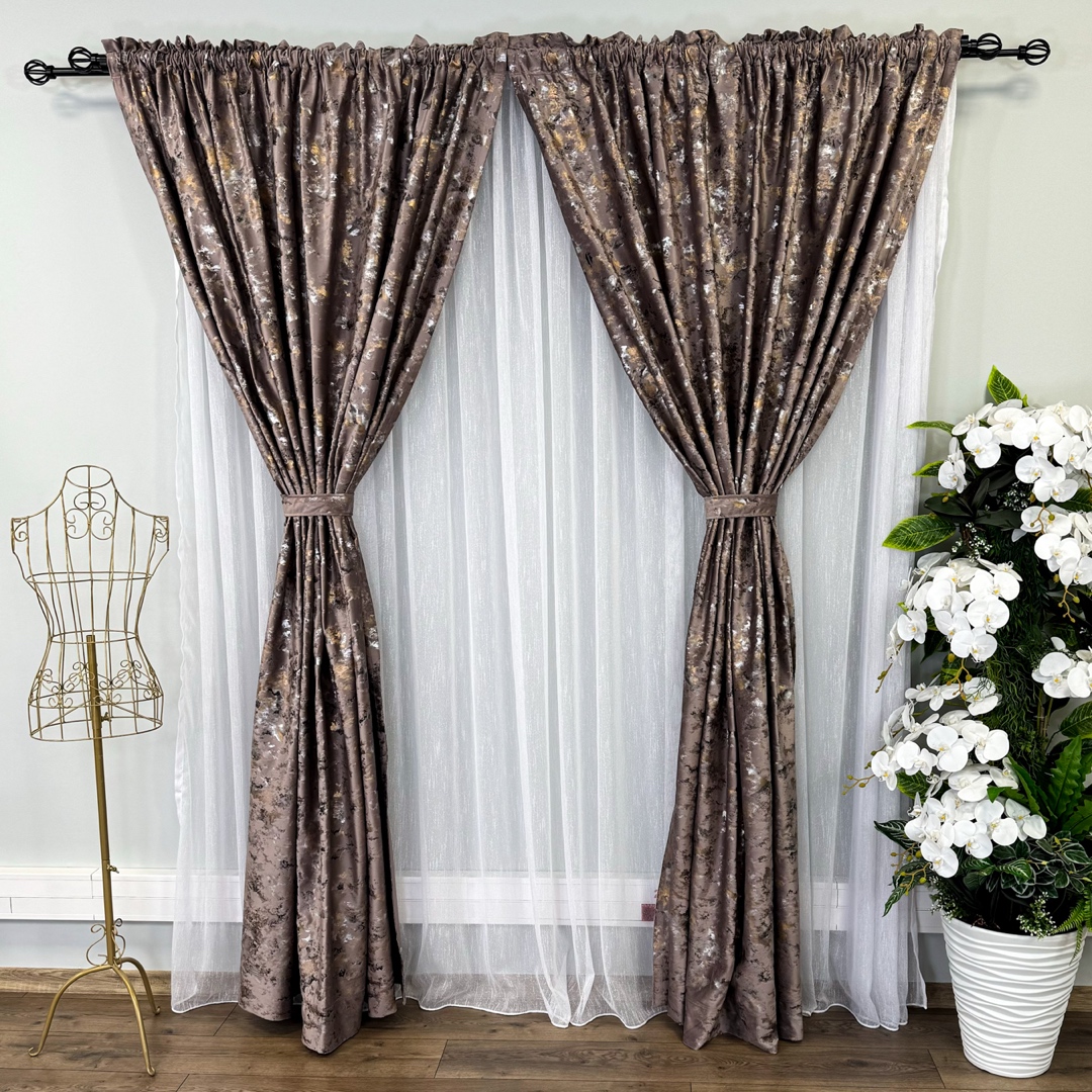 Draperie Catifea Nikko cu insertii aurii, Roz prafuit, 140cm latime x 260cm inaltime, cu tiv lat pt bara - imagine 7