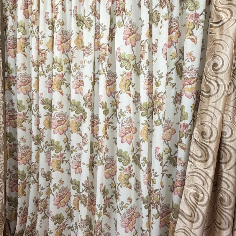 Perdea Autumn Flowers din matase imprimata, Ivoire, 400cm latime x 270cm inaltime cu rejansa pt sina - imagine 4