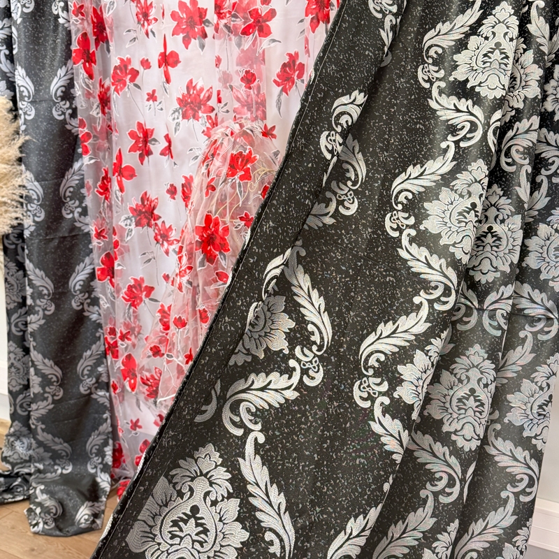 Set 2 Draperii Jacquard, Royal, 150cm latime x 270cm inaltime, Negru cu Gri + Perdea 400cm latime x 270cm inaltime, din Matase Imprimata, Red Flowers - imagine 3