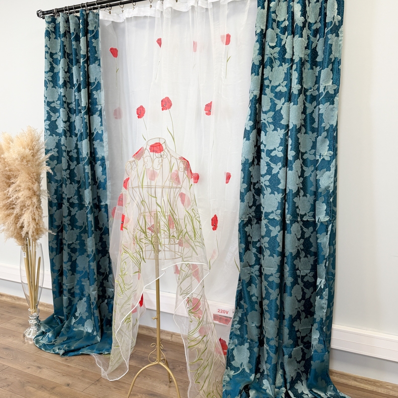Set 2 Draperii Jacquard, Roses, 150cm latime x 270cm inaltime, Turquoise + Perdea 400cm latime x 270cm inaltime, din Matase Imprimata, Maci Rosii - imagine 2