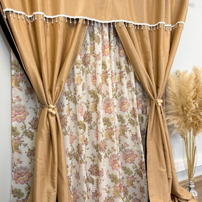 Set 3 metri de 2 bucati de Draperie BlackOut, Pearls, 150cm latime x 270cm inaltime, Bej cu Sclipici + Perdea 400cm latime x 270cm inaltime, din Matase Imprimata, Autumn Flowers - imagine 3