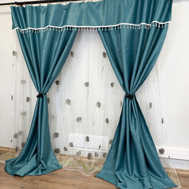 Set 3 metri de 2 bucati de Draperie BlackOut, Pearls, 150cm latime x 270cm inaltime, Turquoise cu Sclipici + Perdea 400cm latime x 270cm inaltime, din Matase Imprimata, Maci Gri - imagine 2