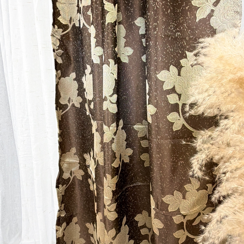 Set 2 bucati de Draperie Jacquard, Roses, 150cm latime x 270cm inaltime, cu rejansa pt sina, Maro - imagine 2