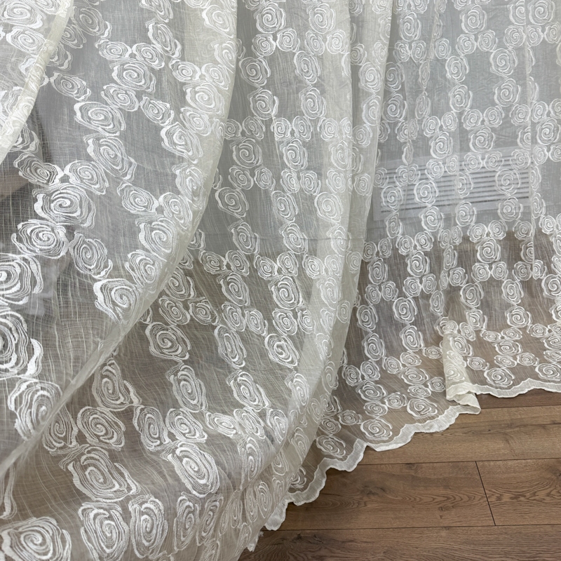 Perdea Crem, Roses, tip In cu Broderie Bej, 400cm latime x 270cm inaltime cu rejansa pt sina - imagine 4