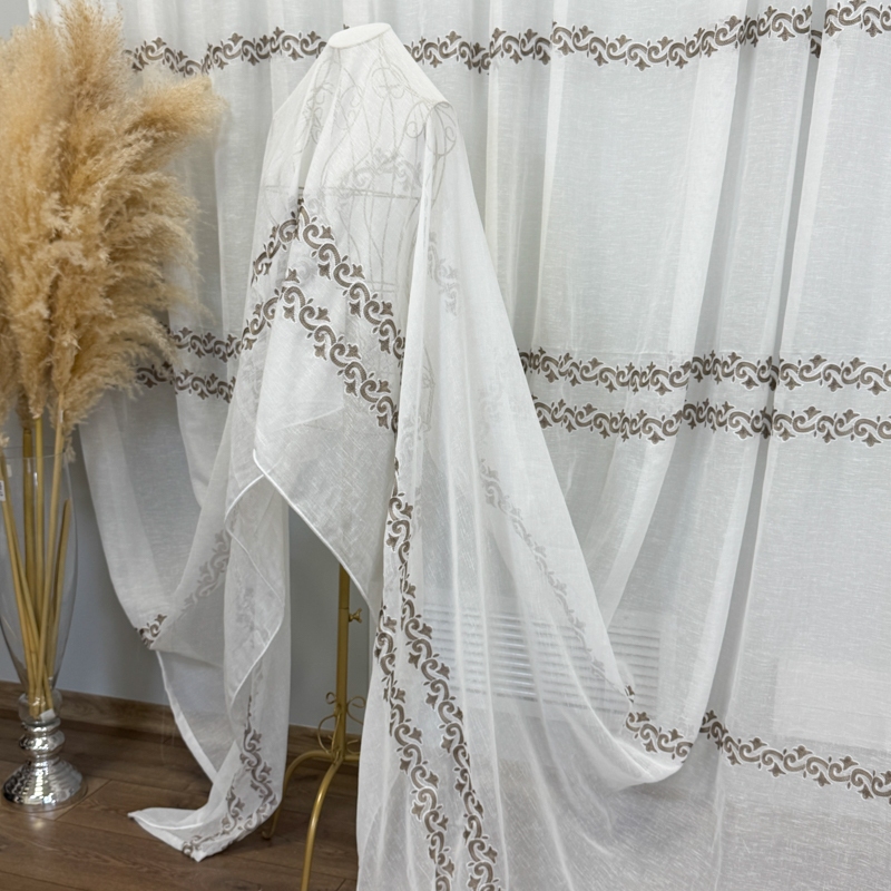 Set 2 Draperii Jacquard, Crengute cu Flori, 150cm latime x 270cm inaltime, Maro deschis + Perdea 400cm latime x 270cm inaltime, tip in cu broderie maro - imagine 7