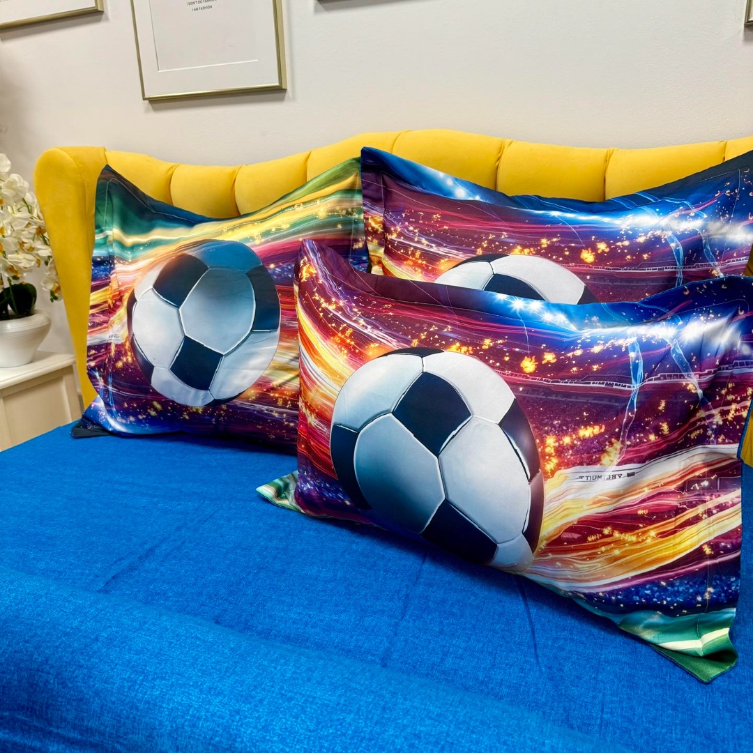 Lenjerie pat dublu, FINET, Imprimeu Digital 5D - Identic cu poza, Cu ELASTIC, 6 piese, Pucioasa, Multicolor, minge de fotbal - imagine 9