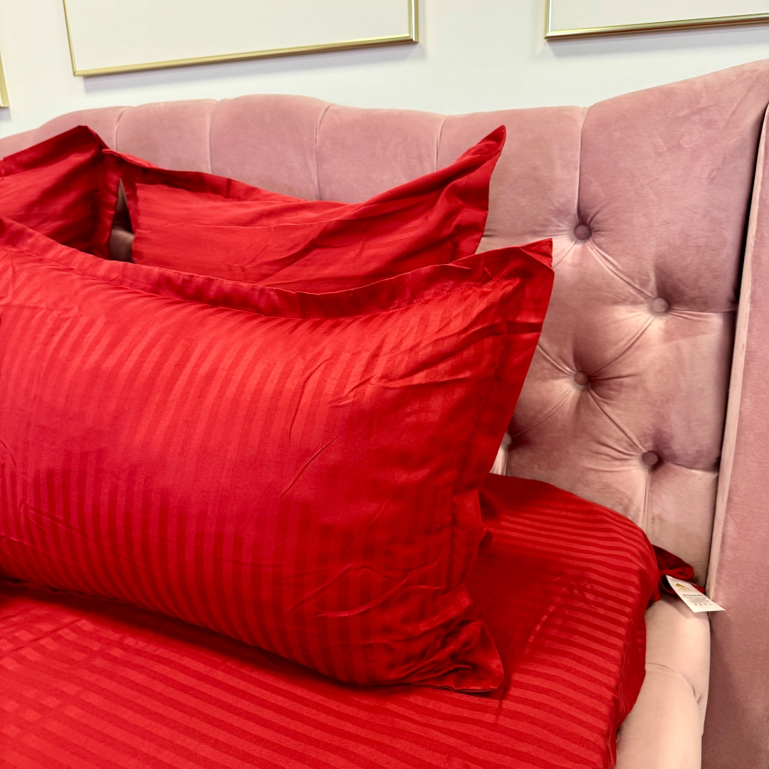 Lenjerie HoReCa, pat dublu, Damasc Finetat Deluxe cu Elastic, 6 piese, Jojo Home, Rosu - imagine 8