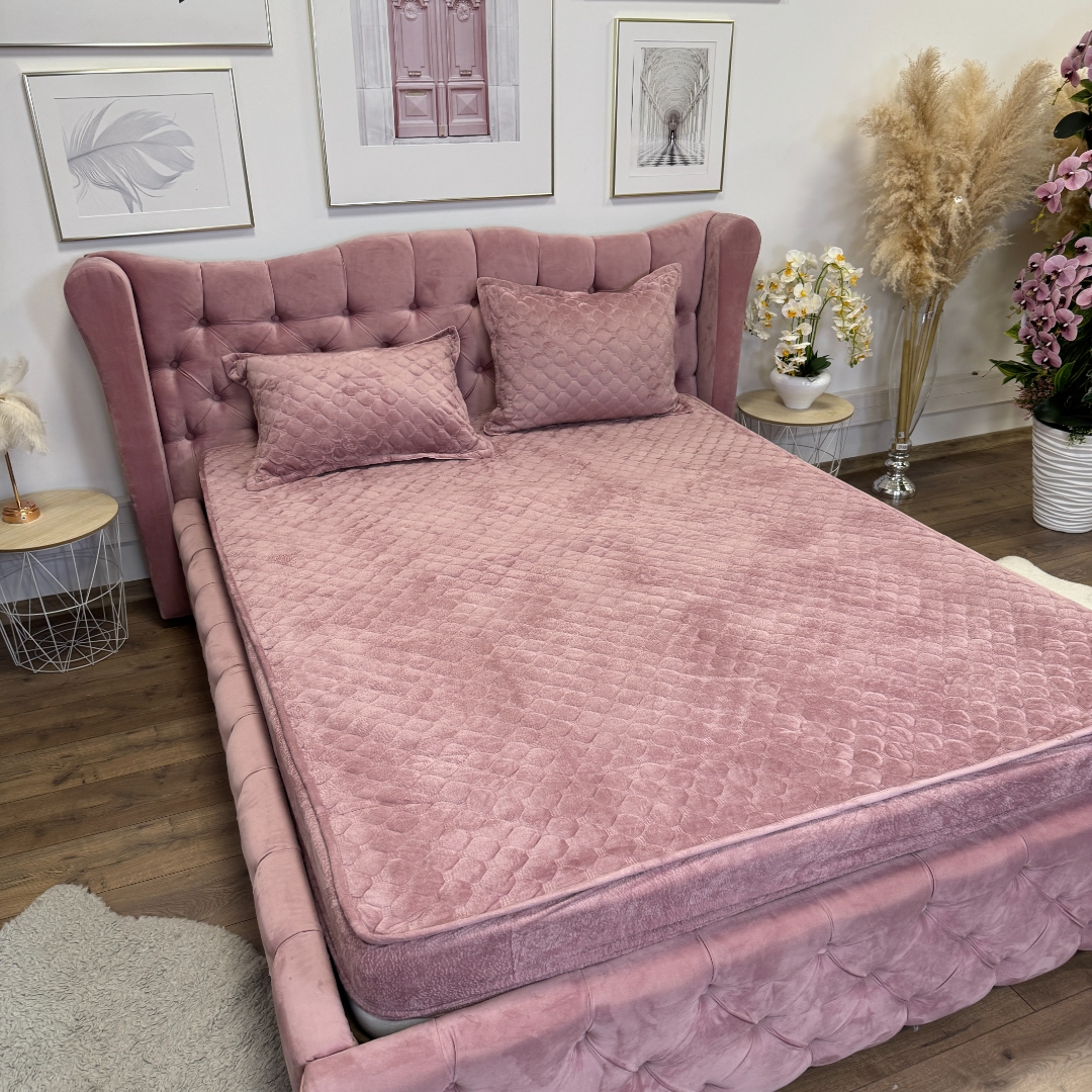 Husa Matlasata Tip Topper din Catifea 160x200cm, cu 2 Fete de Perna 50x70cm -  Somn Odihnitor si Sustinere pentru Spate, Roz inchis - imagine 3