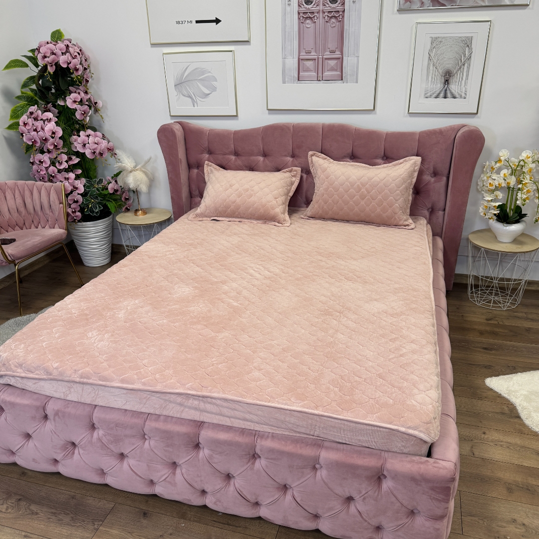 Husa Matlasata Tip Topper din Catifea 180x200cm, cu 2 Fete de Perna 50x70cm -  Somn Odihnitor si Sustinere pentru Spate, Roz - imagine 4