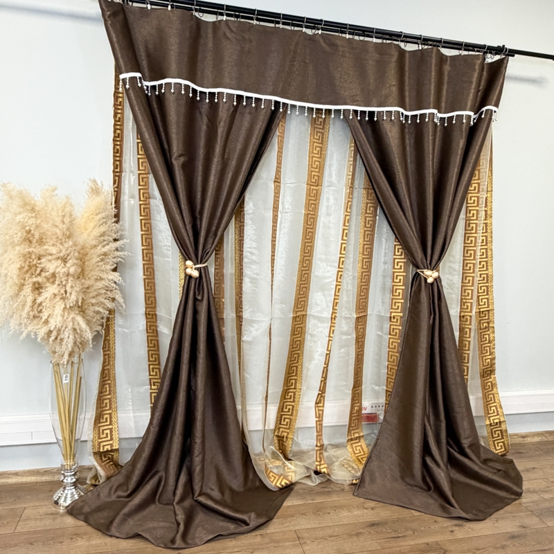 Set 3 metri de 2 bucati de Draperie BlackOut, Pearls, 150cm latime x 270cm inaltime, cu rejansa pt sina, Maro cu Sclipici - imagine 4