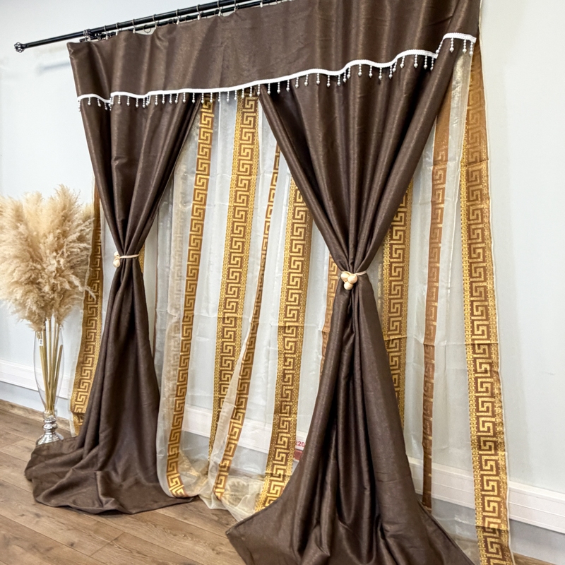 Set 3 metri de 2 bucati de Draperie BlackOut, Pearls, 150cm latime x 270cm inaltime, cu rejansa pt sina, Maro cu Sclipici - imagine 8