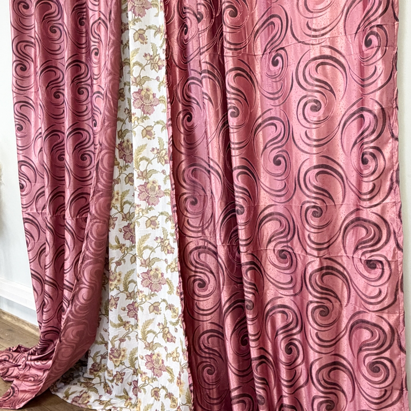 Set 2 Draperii Jacquard, Spiral, 150cm latime x 270cm inaltime, Roz + Perdea 400cm latime x 270cm inaltime, din Matase Imprimata, Iris Roz - imagine 4