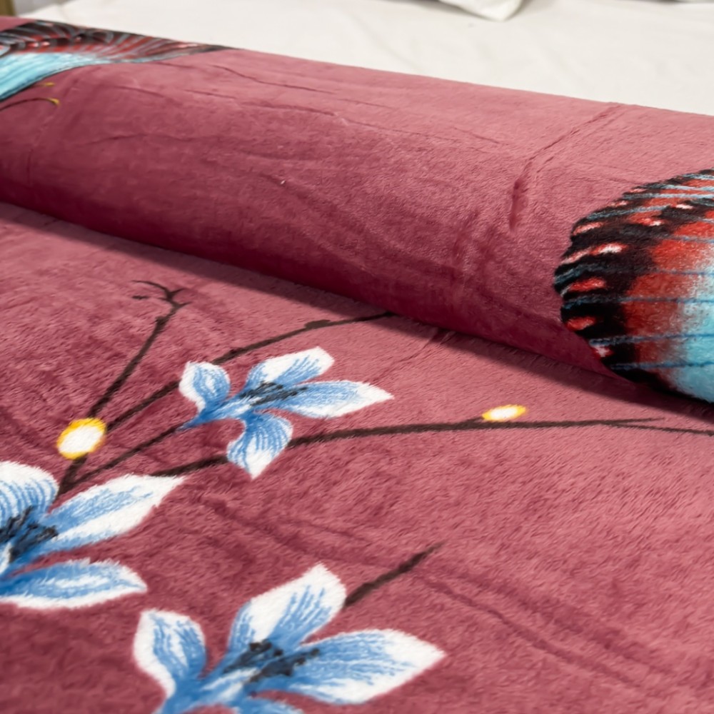Patura Pufoasa CoCoLiNo (Fleece), 200x230cm, 240gr/m, Visiniu, Fluturi - Rasfatul Perfect pentru Serile Racoroase - 5